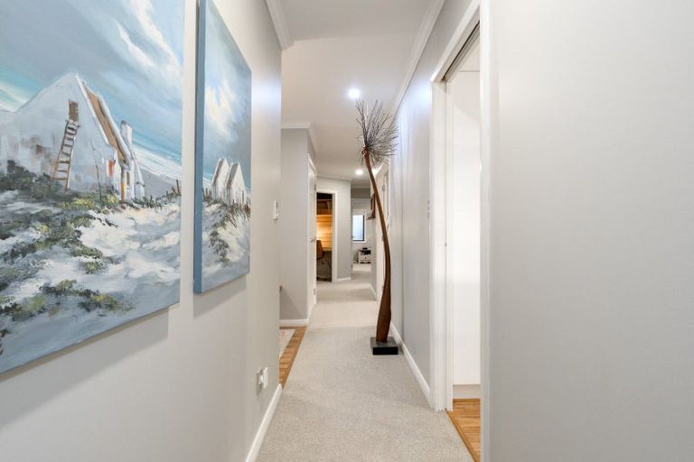 Photo of property in 2 Sabana Place, Bethlehem, Tauranga, 3110