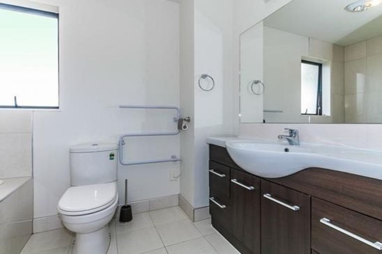 Photo of property in Albany Gardens, 35 Masons Road, Oteha, Auckland, 0632