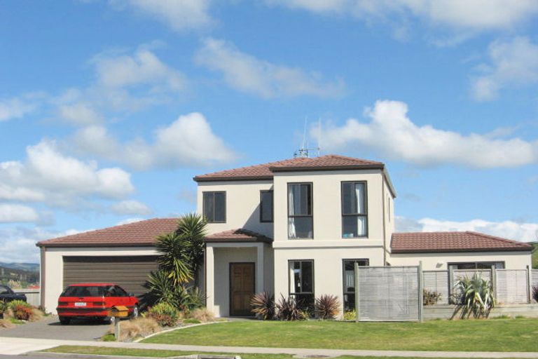 Photo of property in 716 Grenada Street, Papamoa Beach, Papamoa, 3118