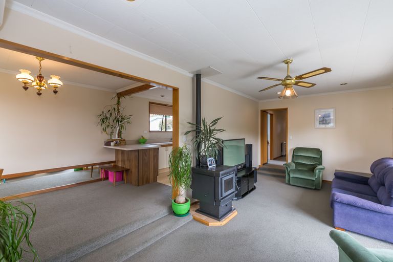 Photo of property in 5 Ourbridge Street, Kainga, Christchurch, 8083