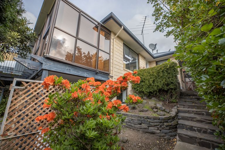Photo of property in 125 Port Hills Road, Heathcote Valley, Christchurch, 8022