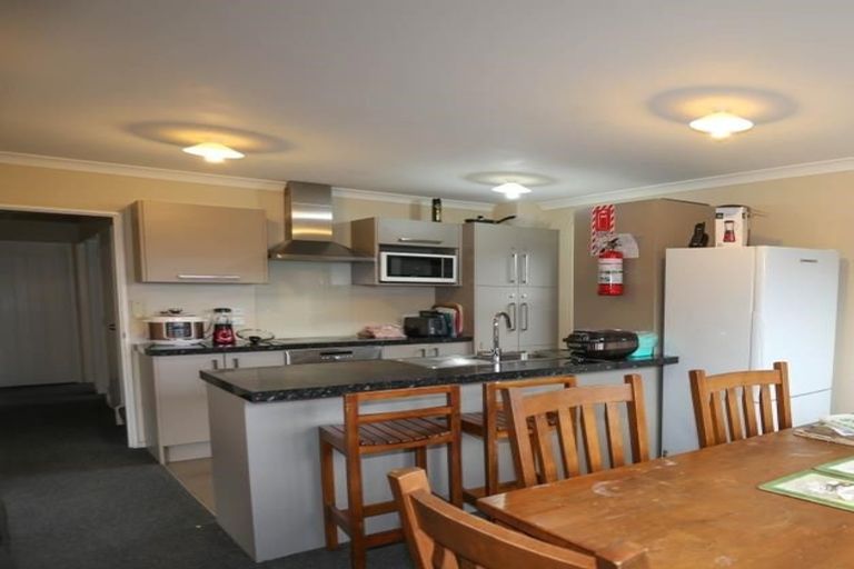 Photo of property in 72 Peer Street, Upper Riccarton, Christchurch, 8041