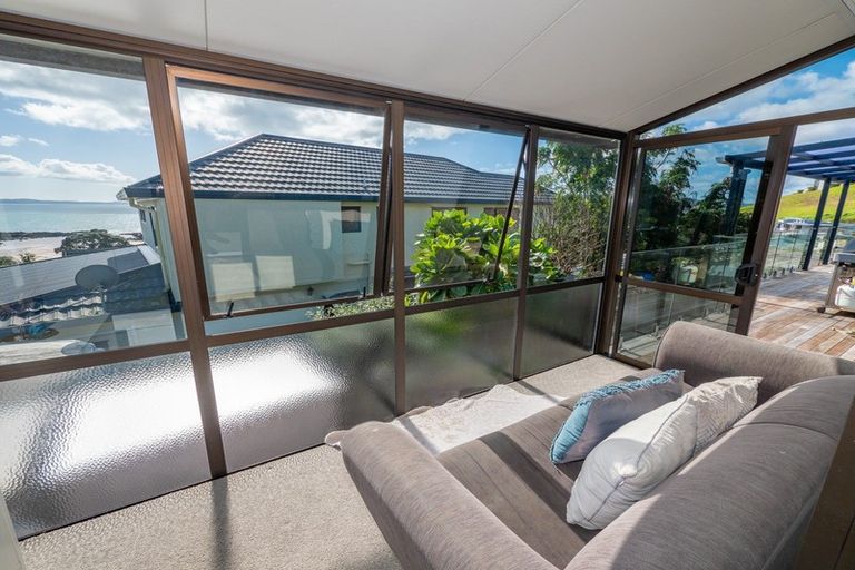 Photo of property in 19 Stratford Drive, Cable Bay, 0420