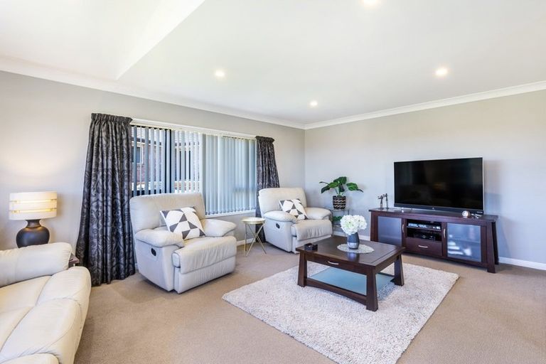 Photo of property in 12 Luberon Way, Nukuhau, Taupo, 3330