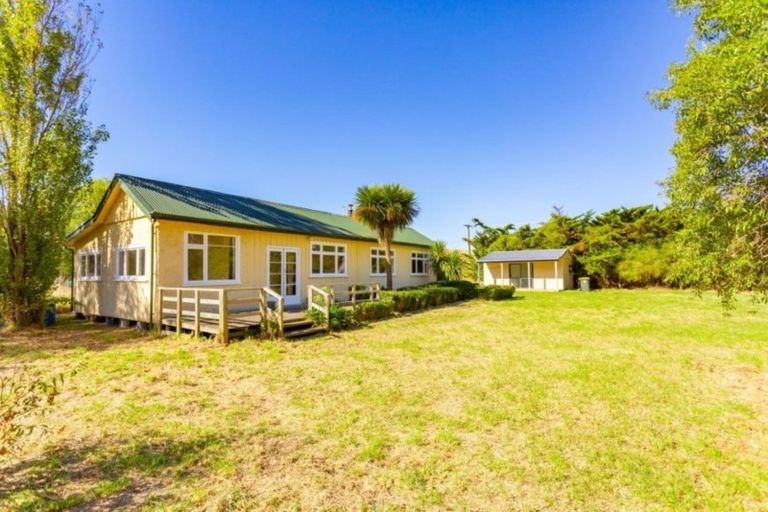 Photo of property in 1491 Christchurch Akaroa Road, Motukarara, Christchurch, 7672
