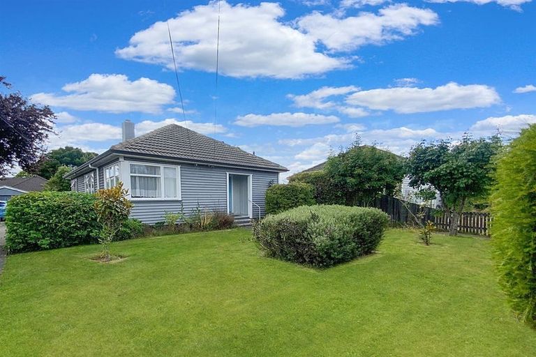 Photo of property in 30 Christian Street, Bryndwr, Christchurch, 8053