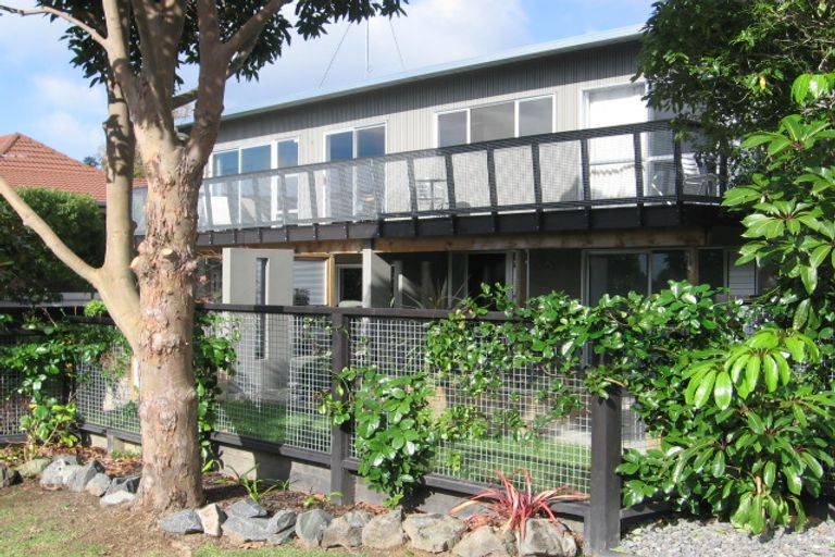 Photo of property in 17 Kiri Place, Mairangi Bay, Auckland, 0630