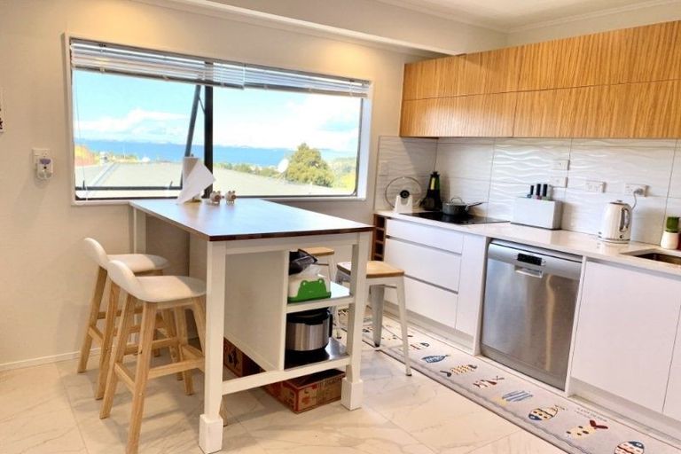 Photo of property in 2/47 Channel View Road, Campbells Bay, Auckland, 0630