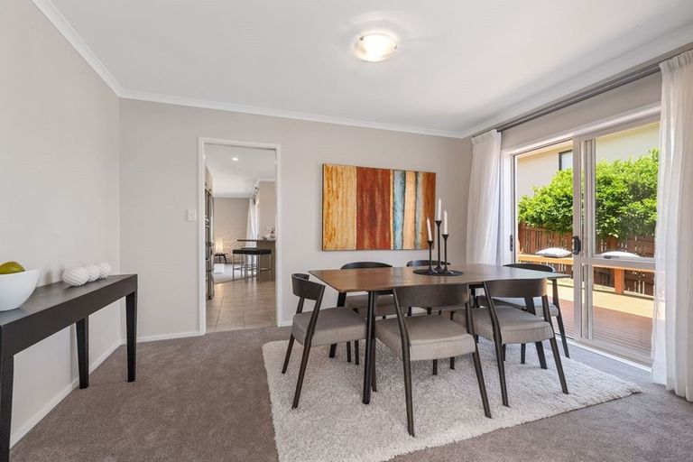 Photo of property in 43 Kristin Lane, Albany, Auckland, 0632