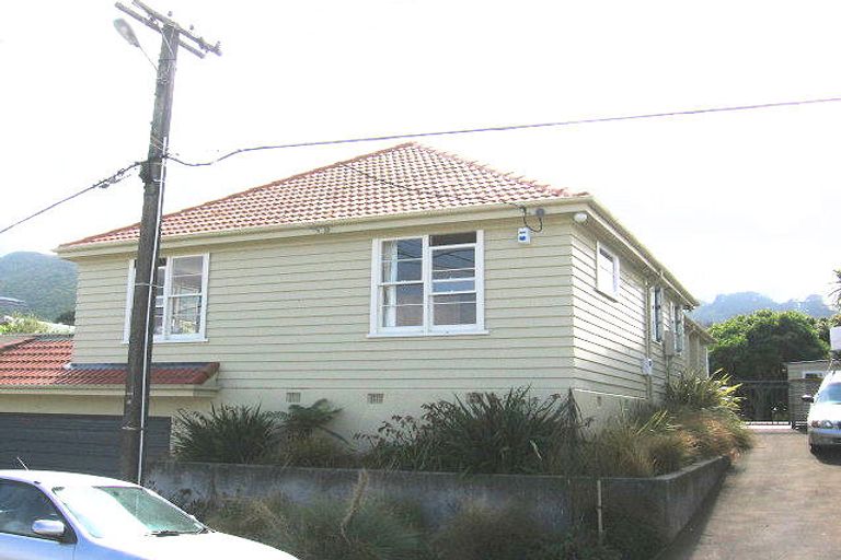 Photo of property in 7 Lucknow Terrace, Khandallah, Wellington, 6035