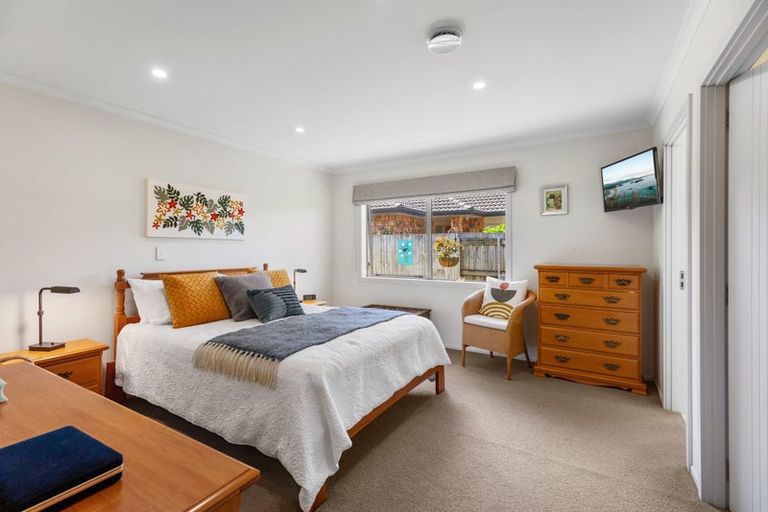 Photo of property in 16 Popata Close, Papamoa Beach, Papamoa, 3118