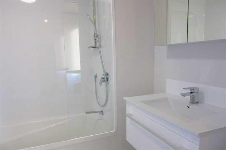 Photo of property in Vedado Apartments, 301/41 Hopper Street, Mount Cook, Wellington, 6011