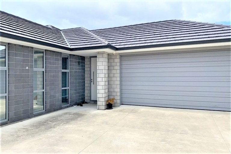 Photo of property in 27 Hebe Crescent, Papamoa Beach, Papamoa, 3118