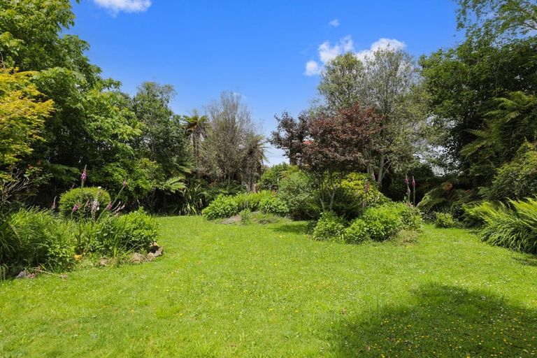 Photo of property in 61 Robinson Avenue, Holdens Bay, Rotorua, 3010