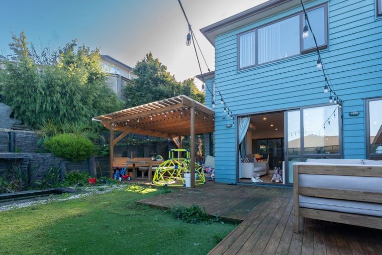 Photo of property in 8 San Casello Rise, Henderson, Auckland, 0612