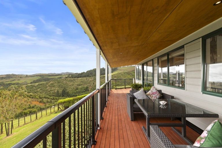 Photo of property in 307c Maxted Road, Bombay, Drury, 2579