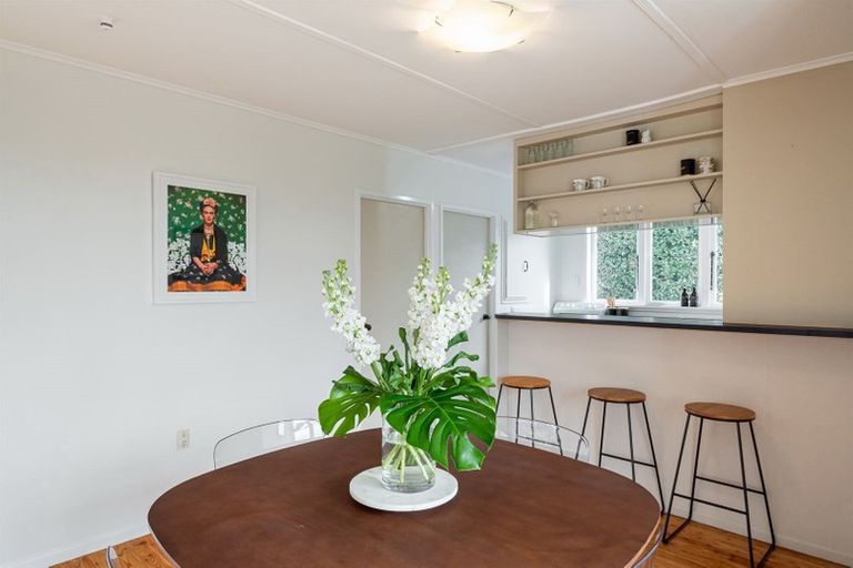 Photo of property in 1/40 Mahara Avenue, Birkenhead, Auckland, 0626