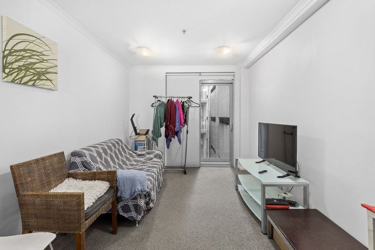 Photo of property in Monvie Apartments, 312/15 Holland Street, Te Aro, Wellington, 6011