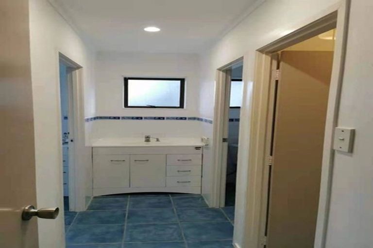 Photo of property in 154 Weatherly Road, Torbay, Auckland, 0630