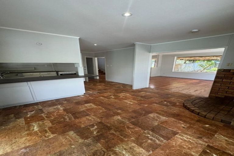 Photo of property in 27 Burndale Terrace, Manurewa, Auckland, 2102