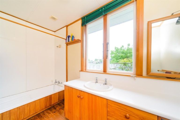 Photo of property in 6 Dunallen Avenue, Marton, 4710