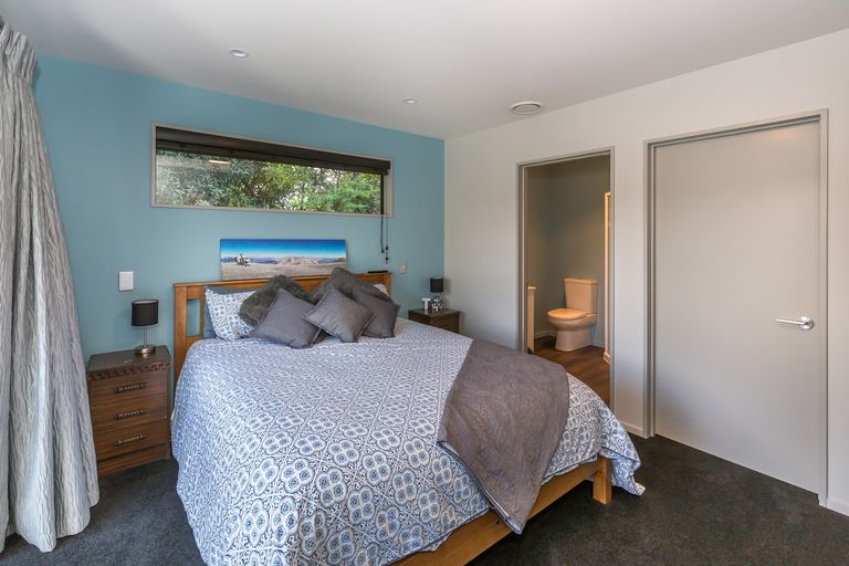 Photo of property in 68 Orrick Crescent, Avondale, Christchurch, 8061