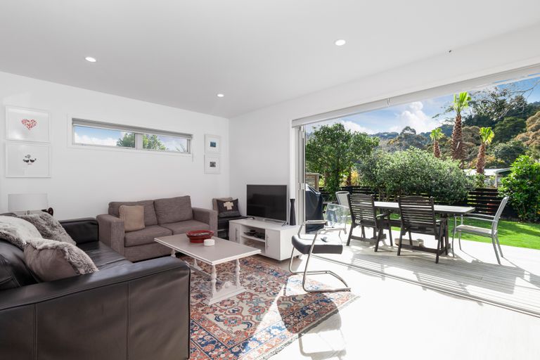 Photo of property in 542 Leigh Road, Whangateau, Warkworth, 0985