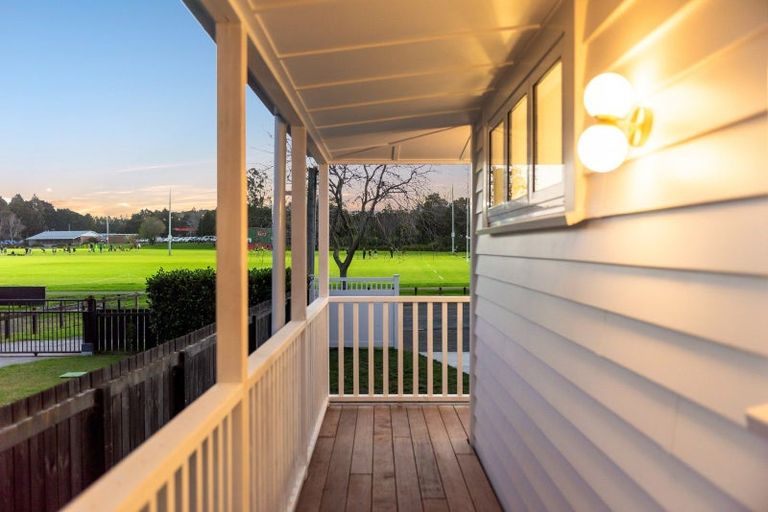 Photo of property in 15 Edward Street, Riverhead, 0820