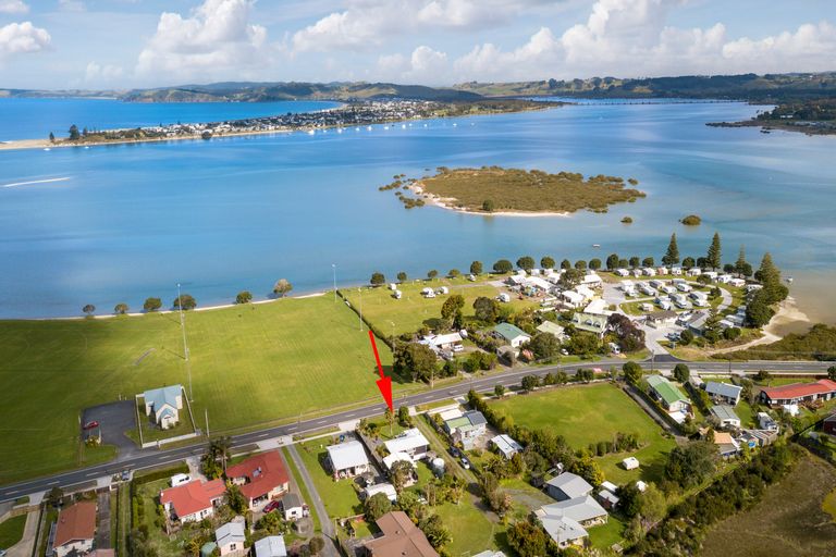 Photo of property in 542 Leigh Road, Whangateau, Warkworth, 0985