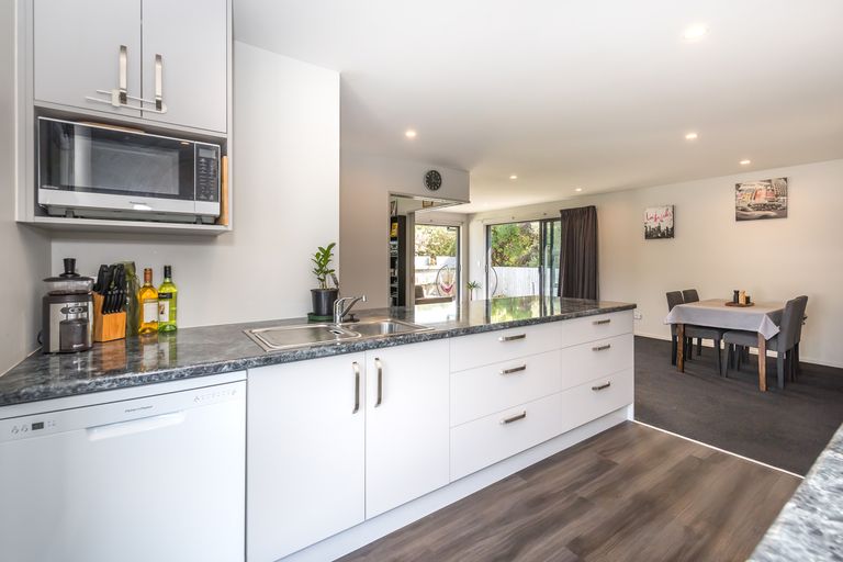 Photo of property in 68 Orrick Crescent, Avondale, Christchurch, 8061