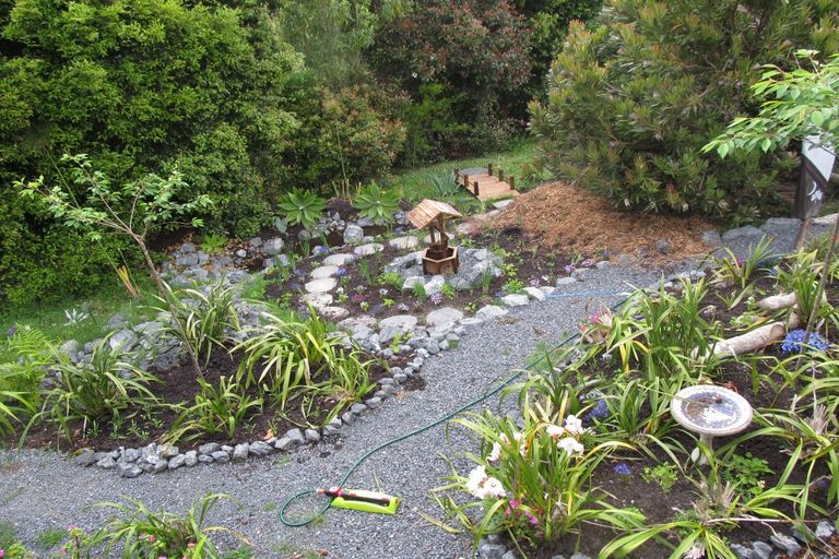 Photo of property in 9 Kakapu Road, Okiato, Russell, 0272