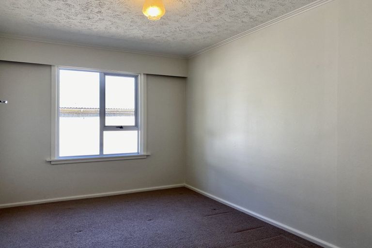 Photo of property in 8 Renwick Place, Hillmorton, Christchurch, 8025