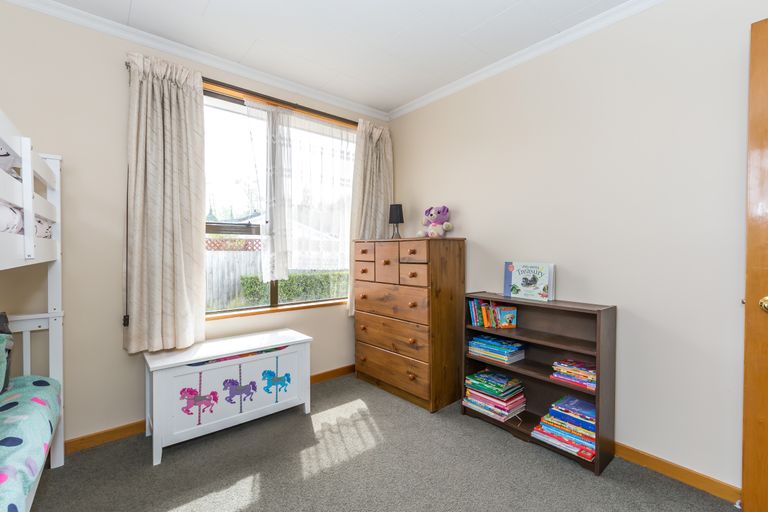 Photo of property in 5 Ourbridge Street, Kainga, Christchurch, 8083