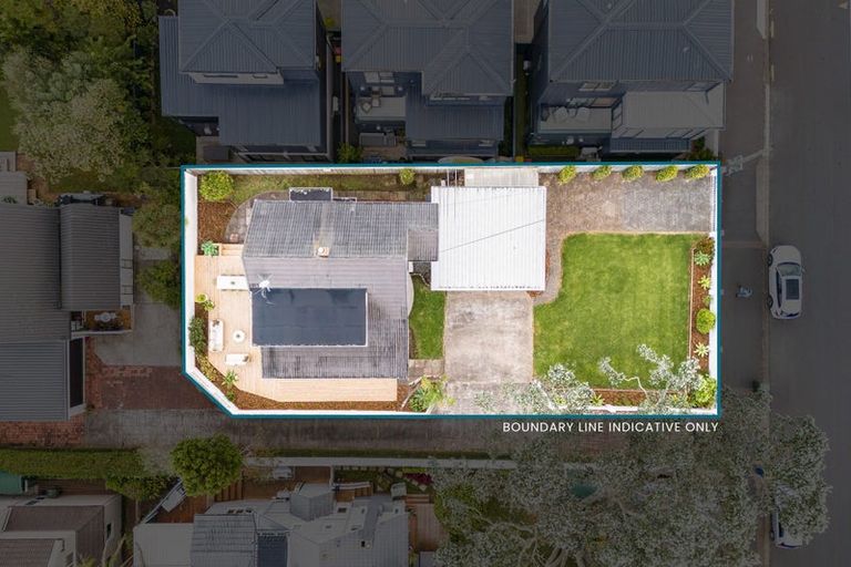 Photo of property in 203 Hurstmere Road, Takapuna, Auckland, 0622