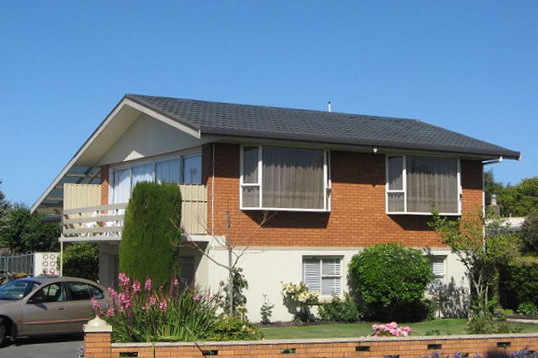 Photo of property in 298 Main North Road, Redwood, Christchurch, 8051