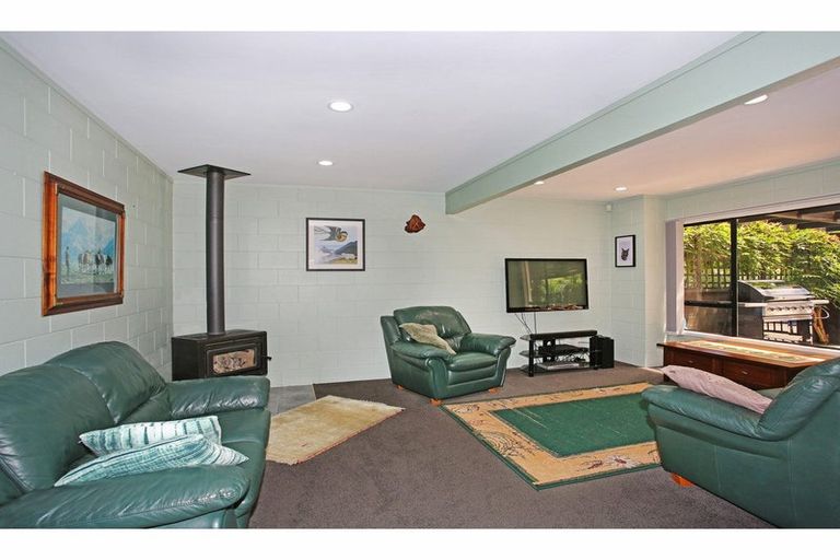 Photo of property in 41 Jack Paterson Road, Opaheke, Papakura, 2584