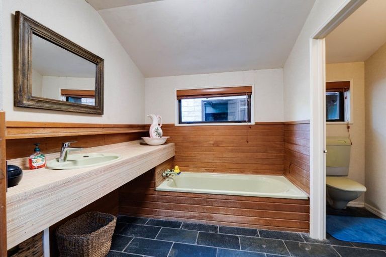 Photo of property in 105 Oreti Road, Otatara, Invercargill, 9879