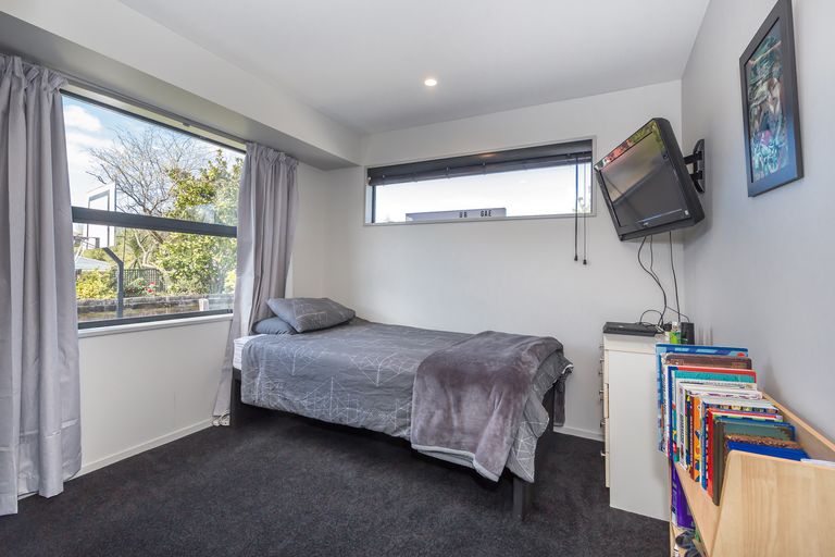 Photo of property in 68 Orrick Crescent, Avondale, Christchurch, 8061