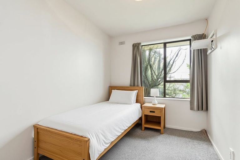 Photo of property in 2/156 Canon Street, Edgeware, Christchurch, 8013