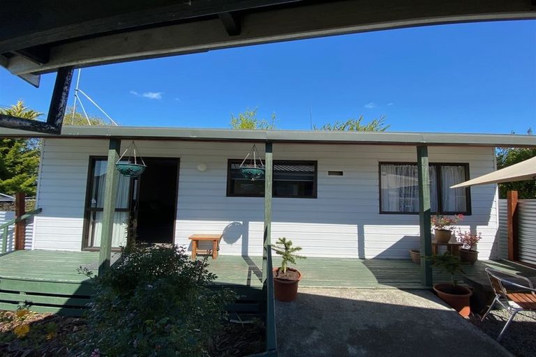 Photo of property in 42 Darby Street, Geraldine, 7930