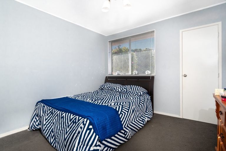 Photo of property in 2/131 Titirangi Road, New Lynn, Auckland, 0600