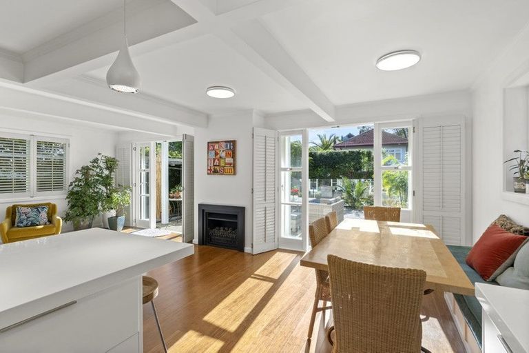 Photo of property in 34 Hastings Parade, Devonport, Auckland, 0624