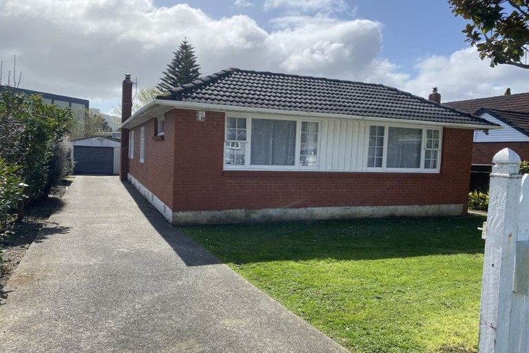 Photo of property in 22 Stellin Street, Boulcott, Lower Hutt, 5011