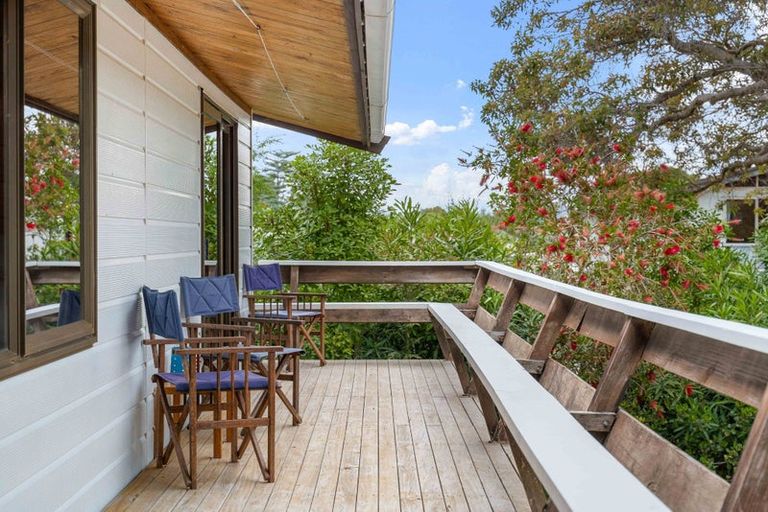 Photo of property in 33 Dunlop Drive, Pauanui, Hikuai, 3579