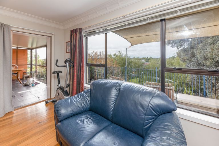 Photo of property in 125 Port Hills Road, Heathcote Valley, Christchurch, 8022