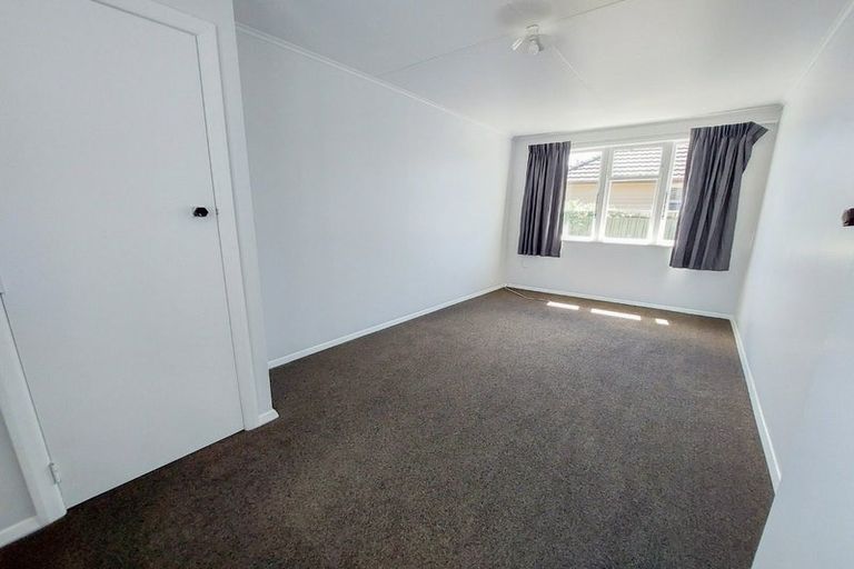 Photo of property in 30 Yeats Crescent, Fairfield, Hamilton, 3214