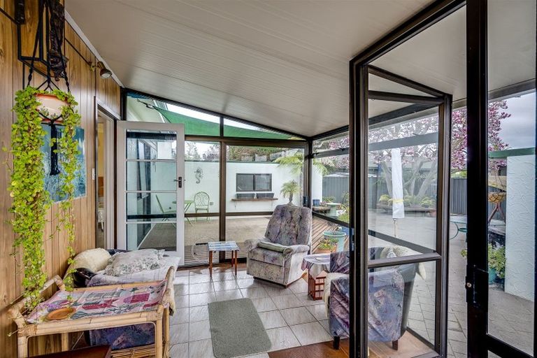 Photo of property in 5 Burness Road, Greenmeadows, Napier, 4112