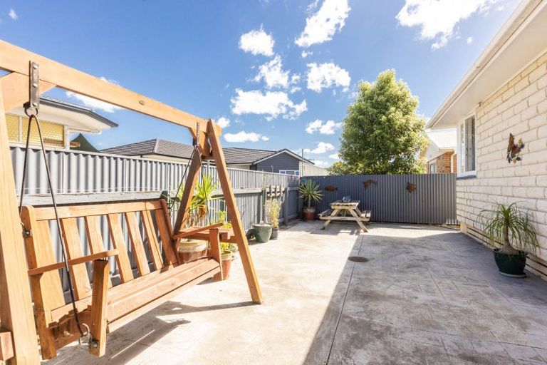Photo of property in 147 Gloucester Street, Taradale, Napier, 4112