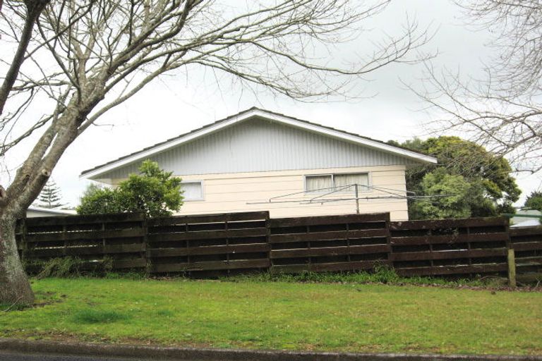 Photo of property in 4 Chrisarda Place, Red Hill, Papakura, 2110