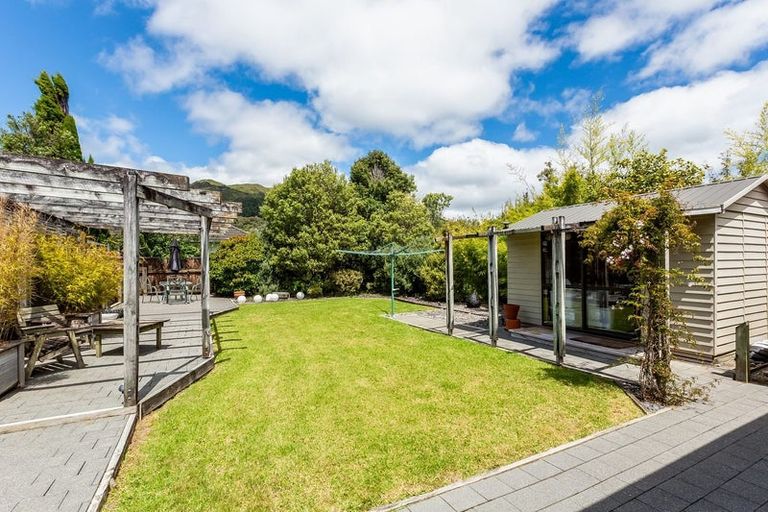 Photo of property in 150 Waiwhetu Road, Waterloo, Lower Hutt, 5011